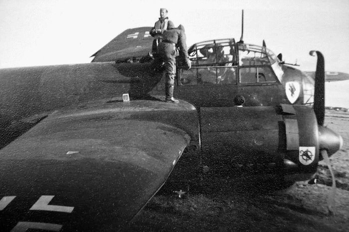 Junkers_Ju_88_of_1-KG_30[1].jpg